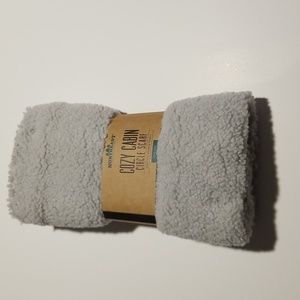 Women's circle scarf